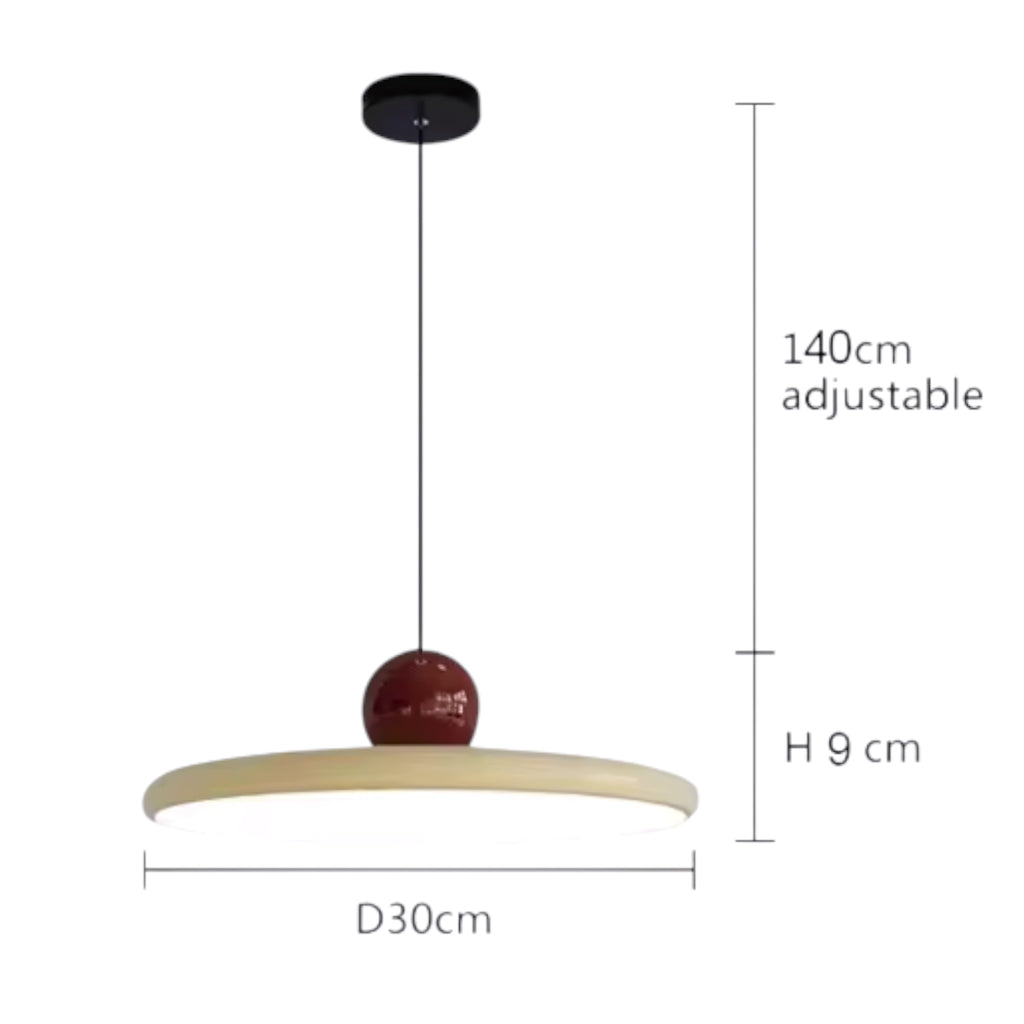 Dimensions de la suspension Tova beige : diamètre 30 cm, abat-jour de 9 cm et câble réglable jusqu’à 140 cm